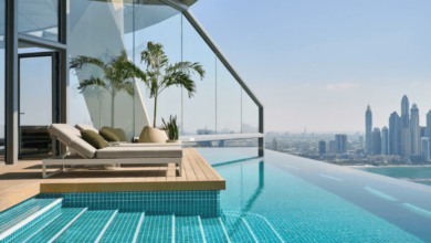 How can Dubai's premium swimming pool contractors decorate?